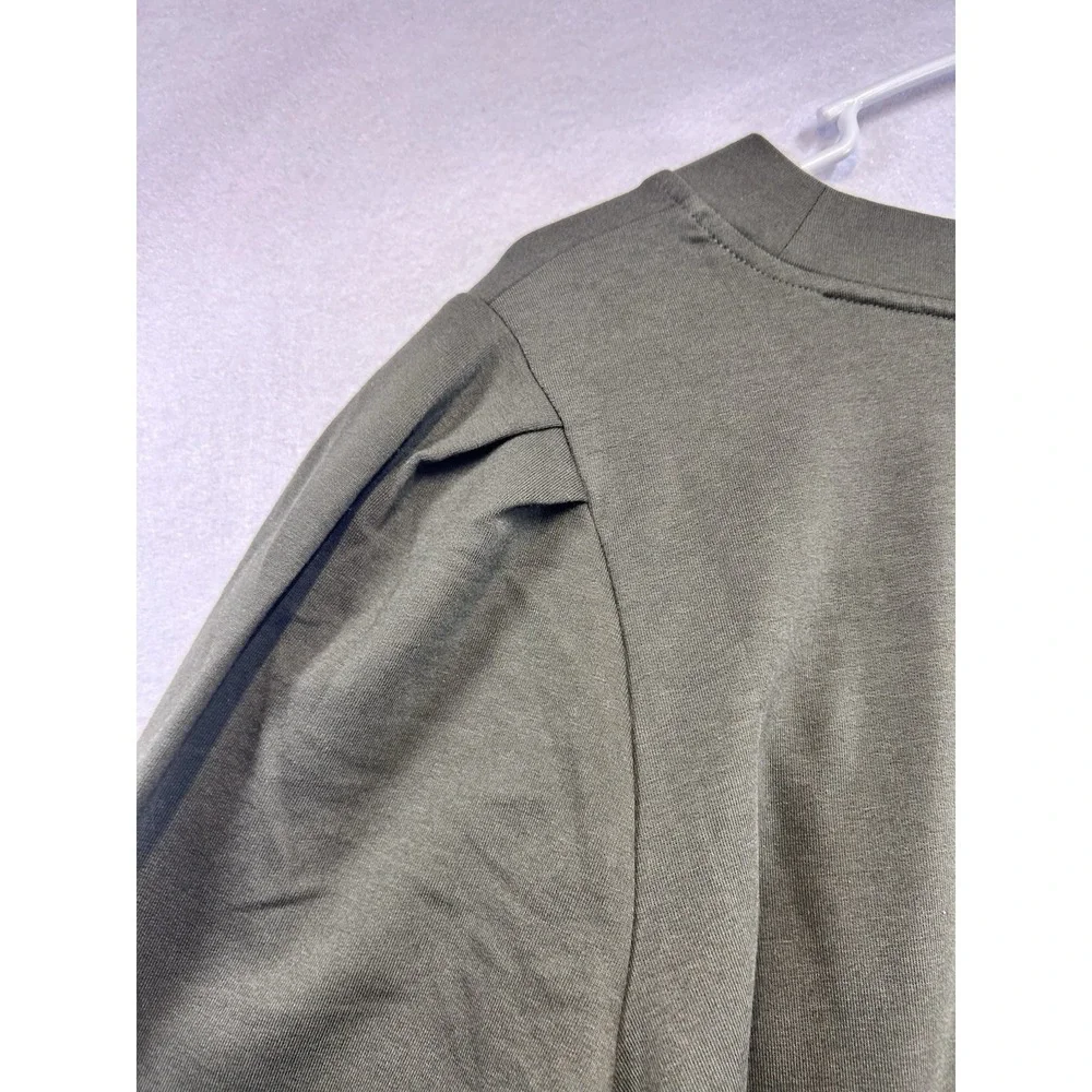AnyBody Women's Green 2-Piece Sweatsuit Set V-Neck Pullover Elastic Waist Size M